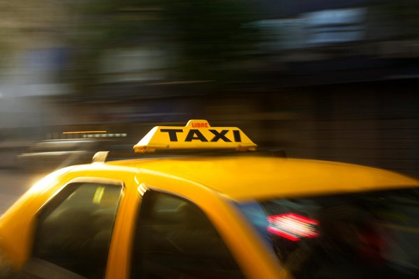 Taxi à Meyzieu : vos trajets simplifiés et sur mesure